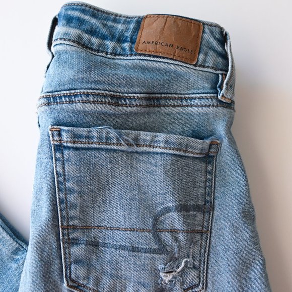 AMERICAN EAGLE Blue Distressed Frayed Hem Jegging Jeans - Size 0 - Picture 6 of 13